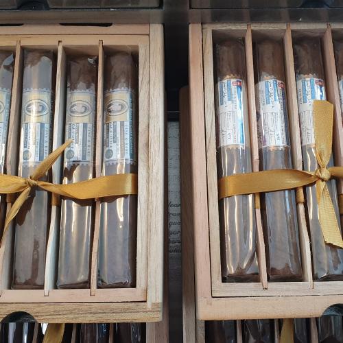 Alec Bradley Fine and Rare 10 Year Anniversary Box Set - 25 Cigars